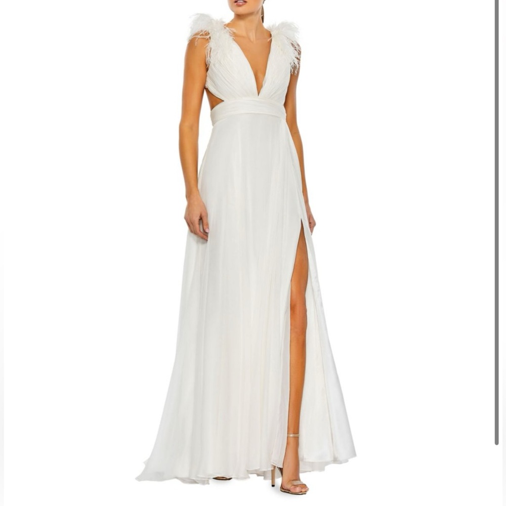 NEW Mac Duggal feather A line gown
